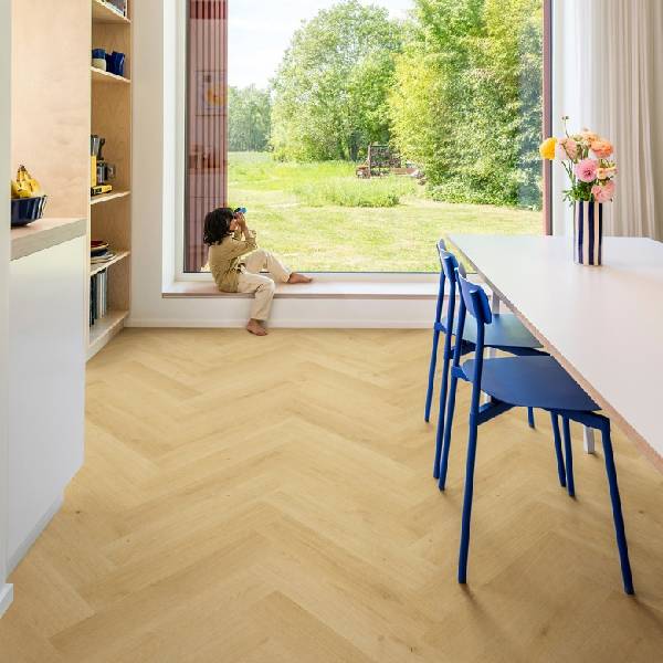Nutmeg oak